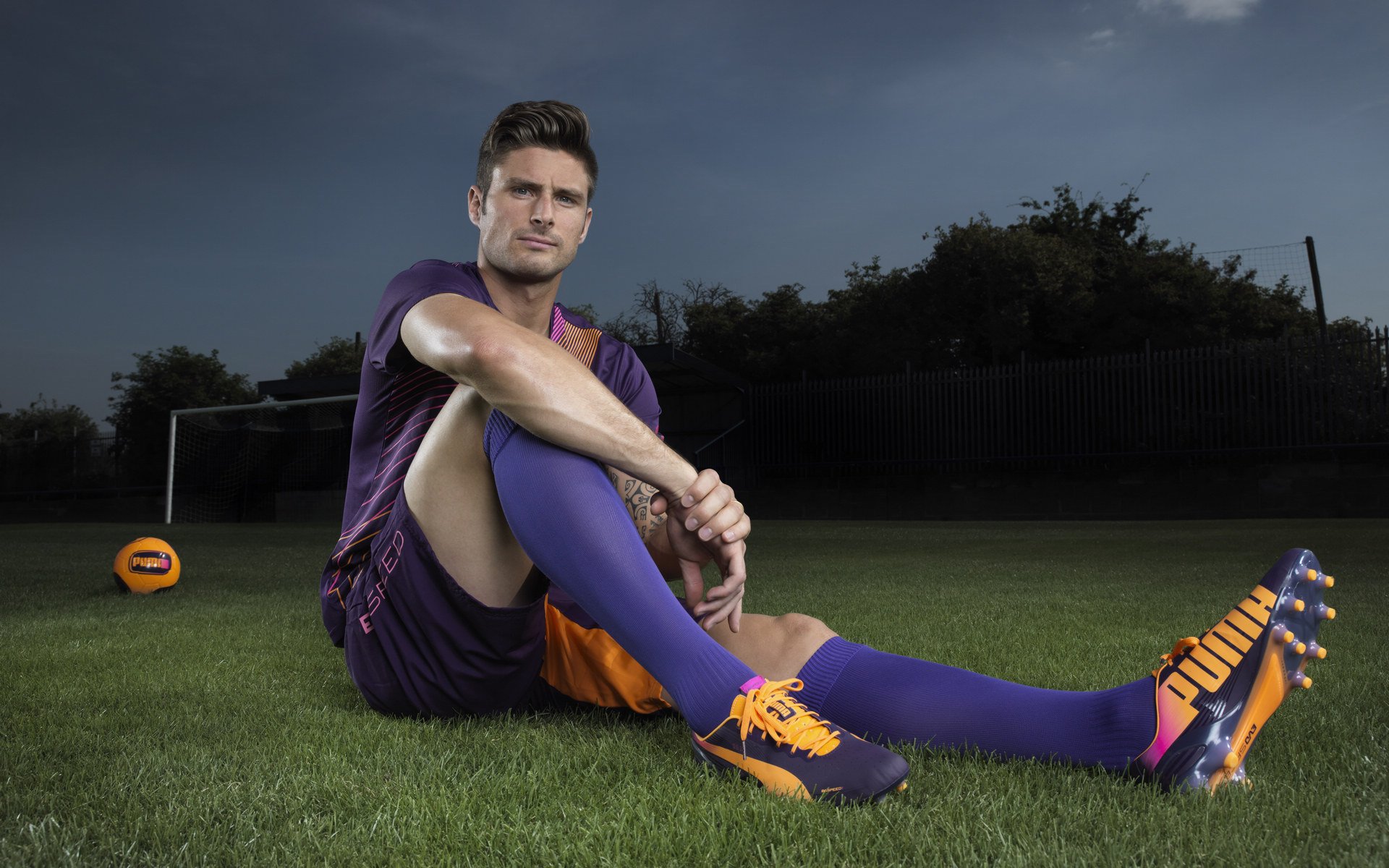 -篮球赛场焦点！克罗地亚队对阵法国队，年轻新星表现惊艳，未来可期